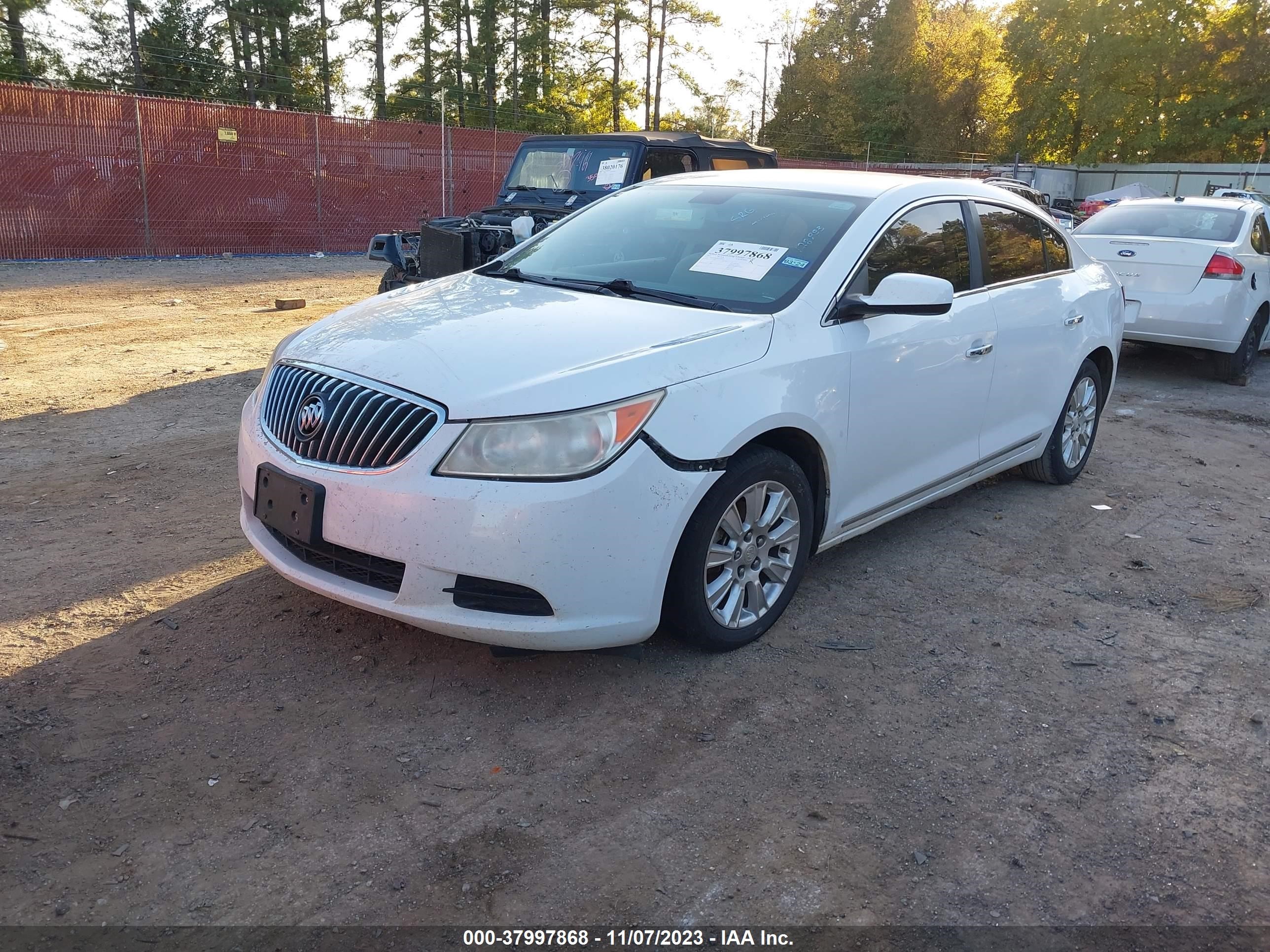 Photo 1 VIN: 1G4GA5ER4DF128983 - BUICK LACROSSE 