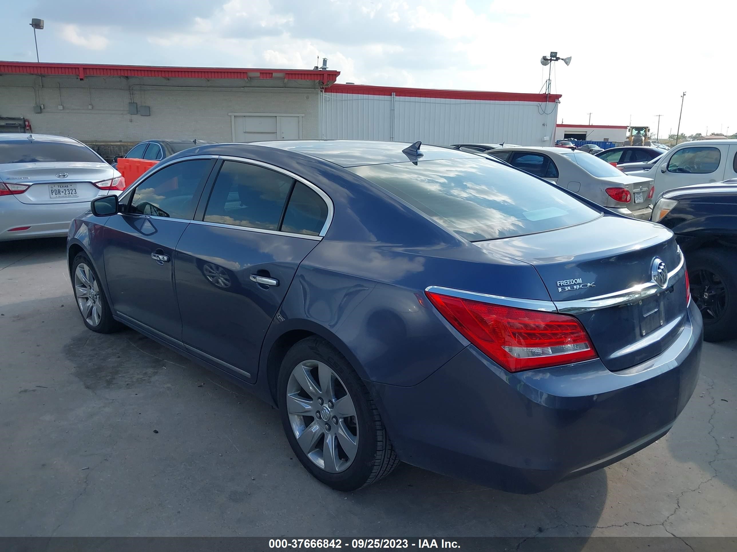 Photo 2 VIN: 1G4GA5GR0EF134424 - BUICK LACROSSE 