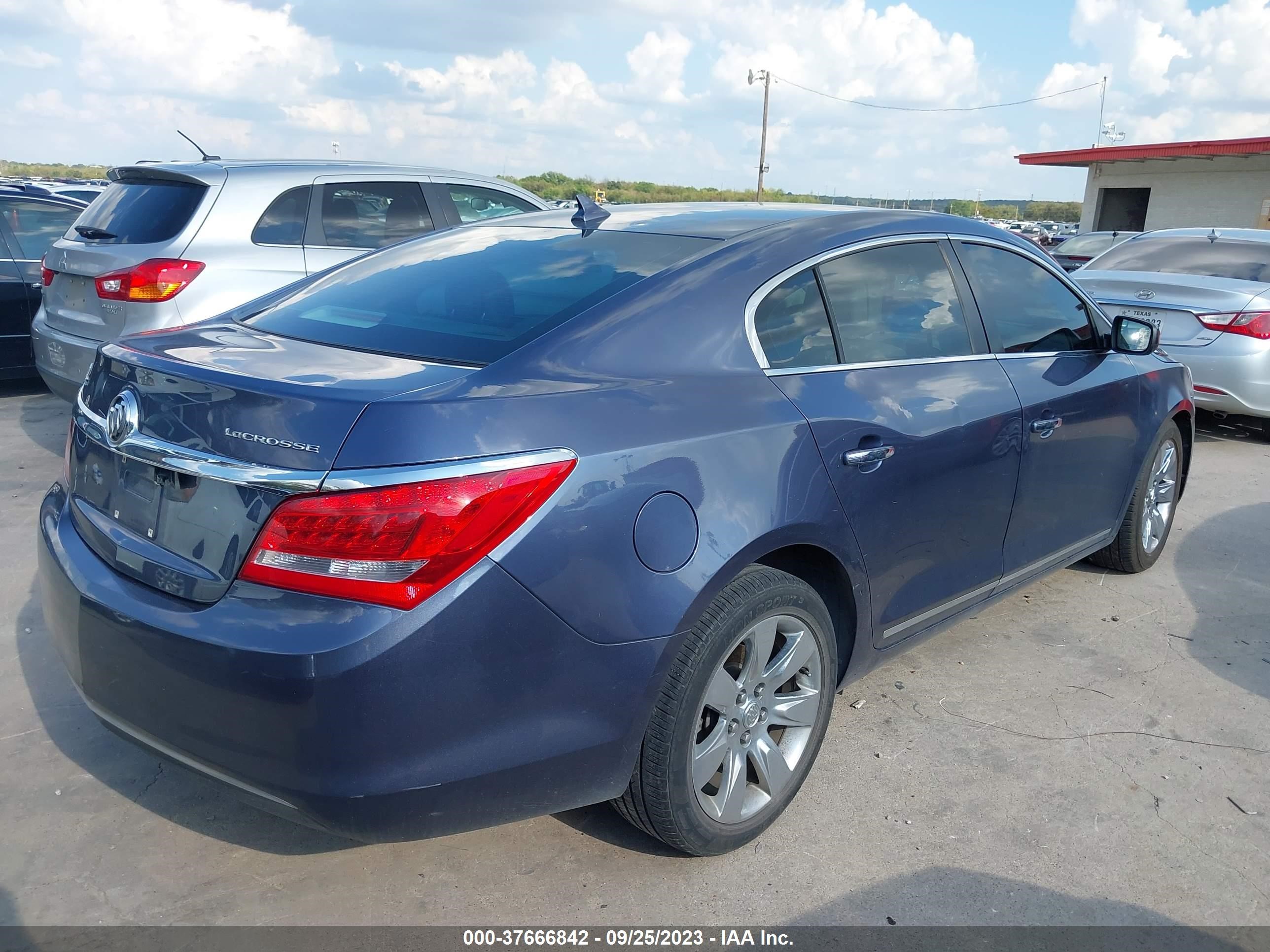 Photo 3 VIN: 1G4GA5GR0EF134424 - BUICK LACROSSE 