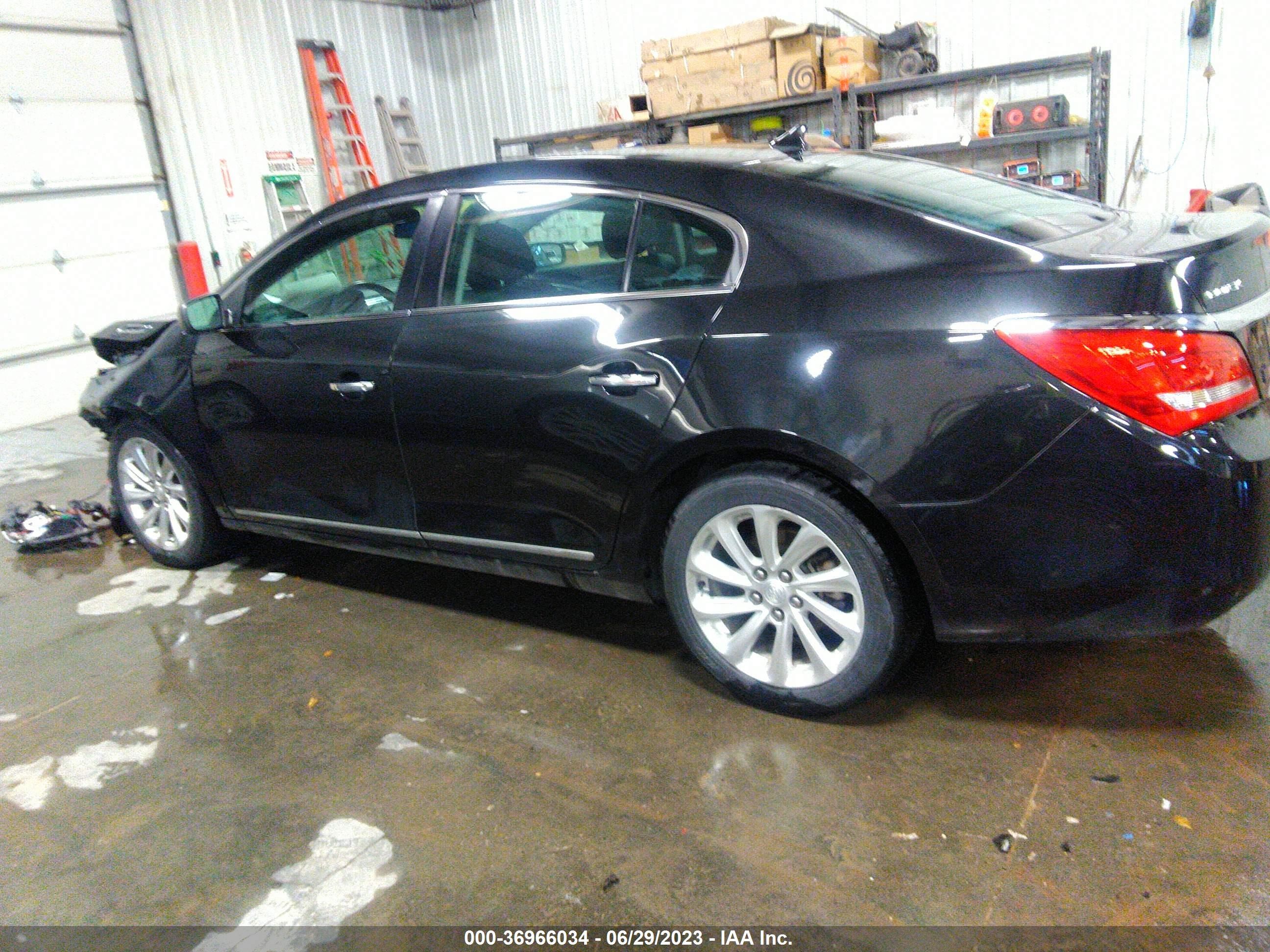 Photo 13 VIN: 1G4GA5GRXEF220484 - BUICK LACROSSE 