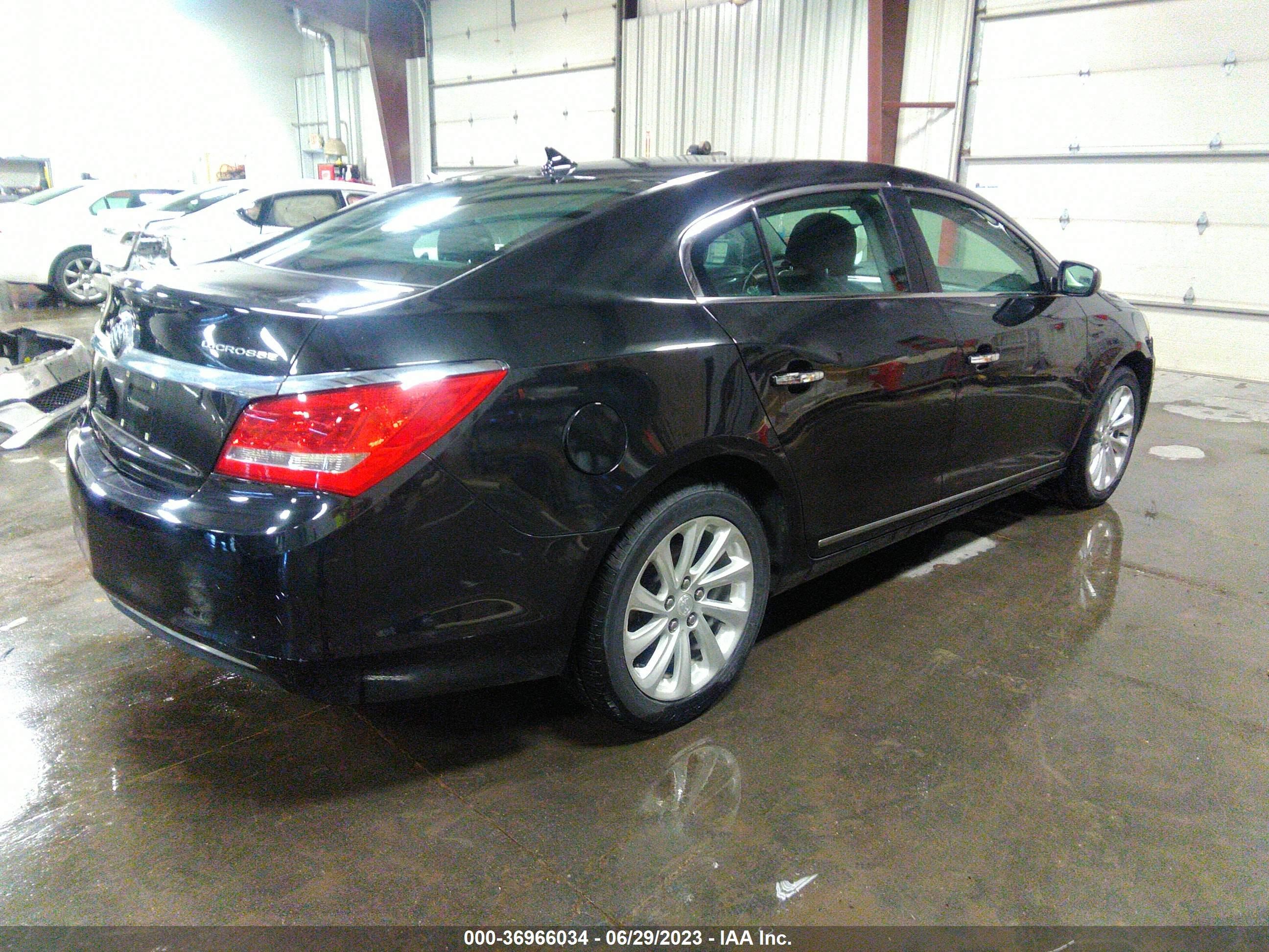 Photo 3 VIN: 1G4GA5GRXEF220484 - BUICK LACROSSE 