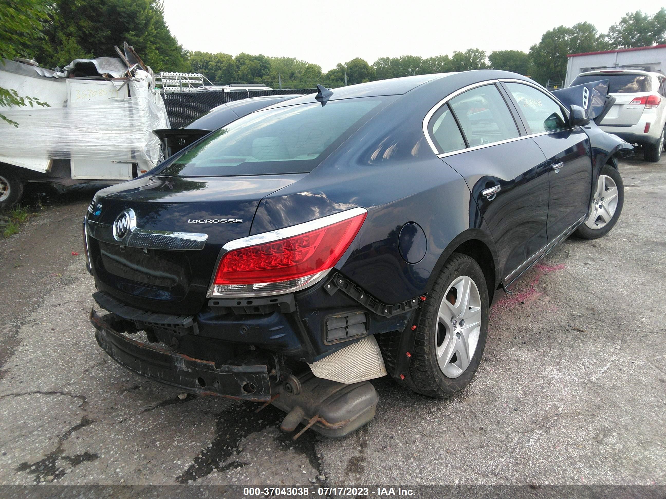 Photo 3 VIN: 1G4GB5EG0AF124338 - BUICK LACROSSE 