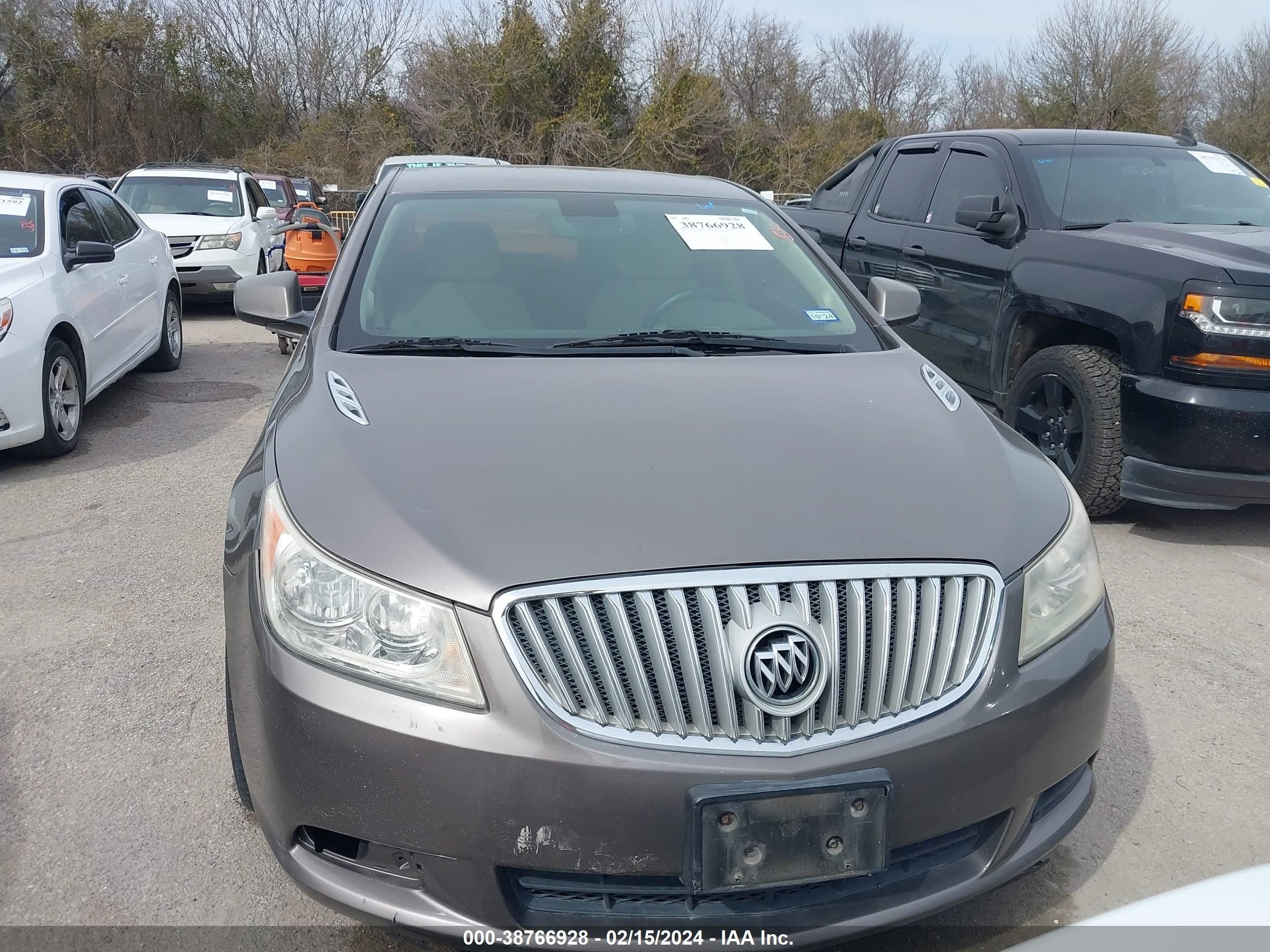 Photo 5 VIN: 1G4GB5EG1AF314424 - BUICK LACROSSE 