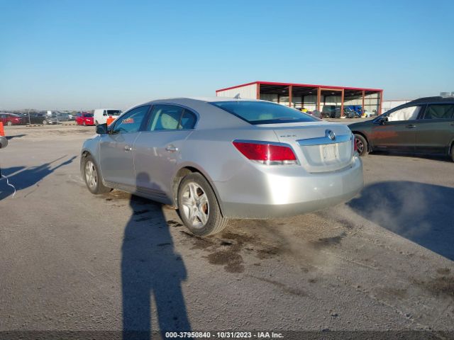 Photo 2 VIN: 1G4GB5EG2AF122641 - BUICK LACROSSE 