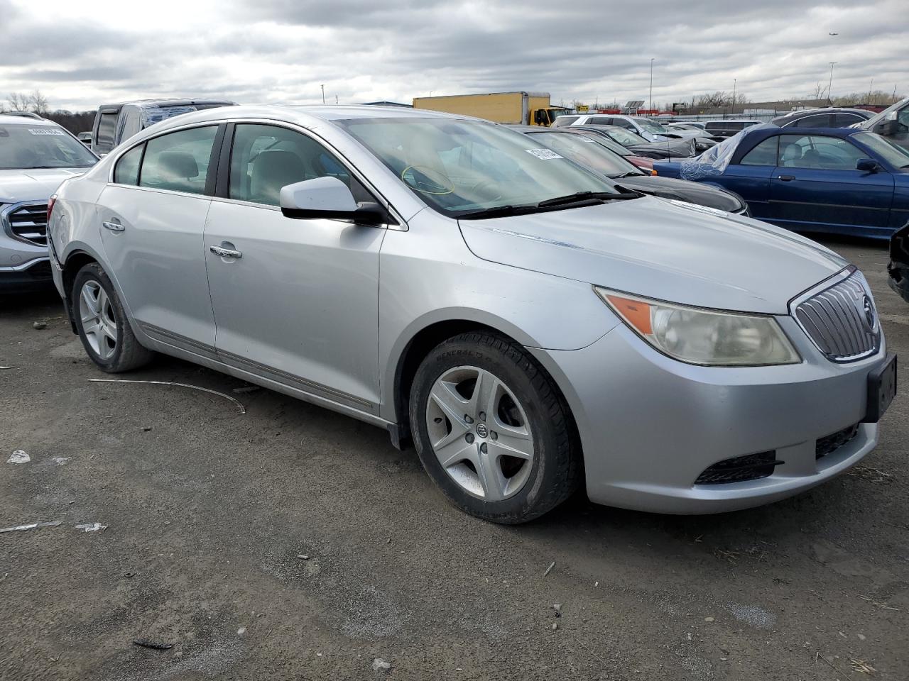 Photo 3 VIN: 1G4GB5EG4AF317821 - BUICK LACROSSE 