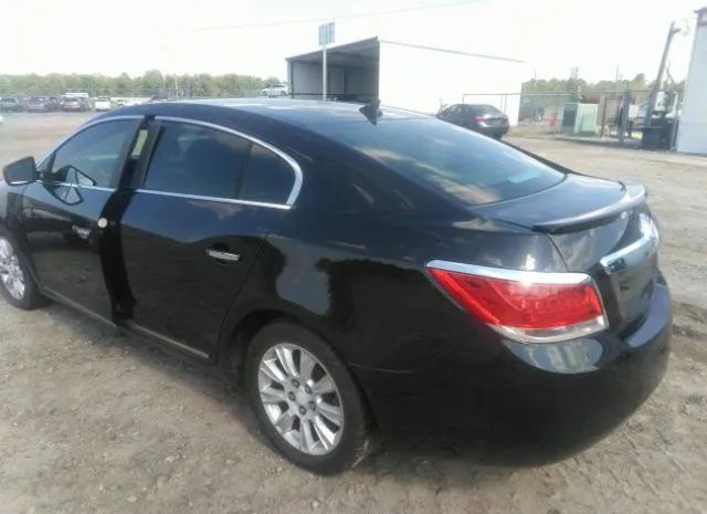 Photo 2 VIN: 1G4GB5ER5CF241241 - BUICK LACROSSE 