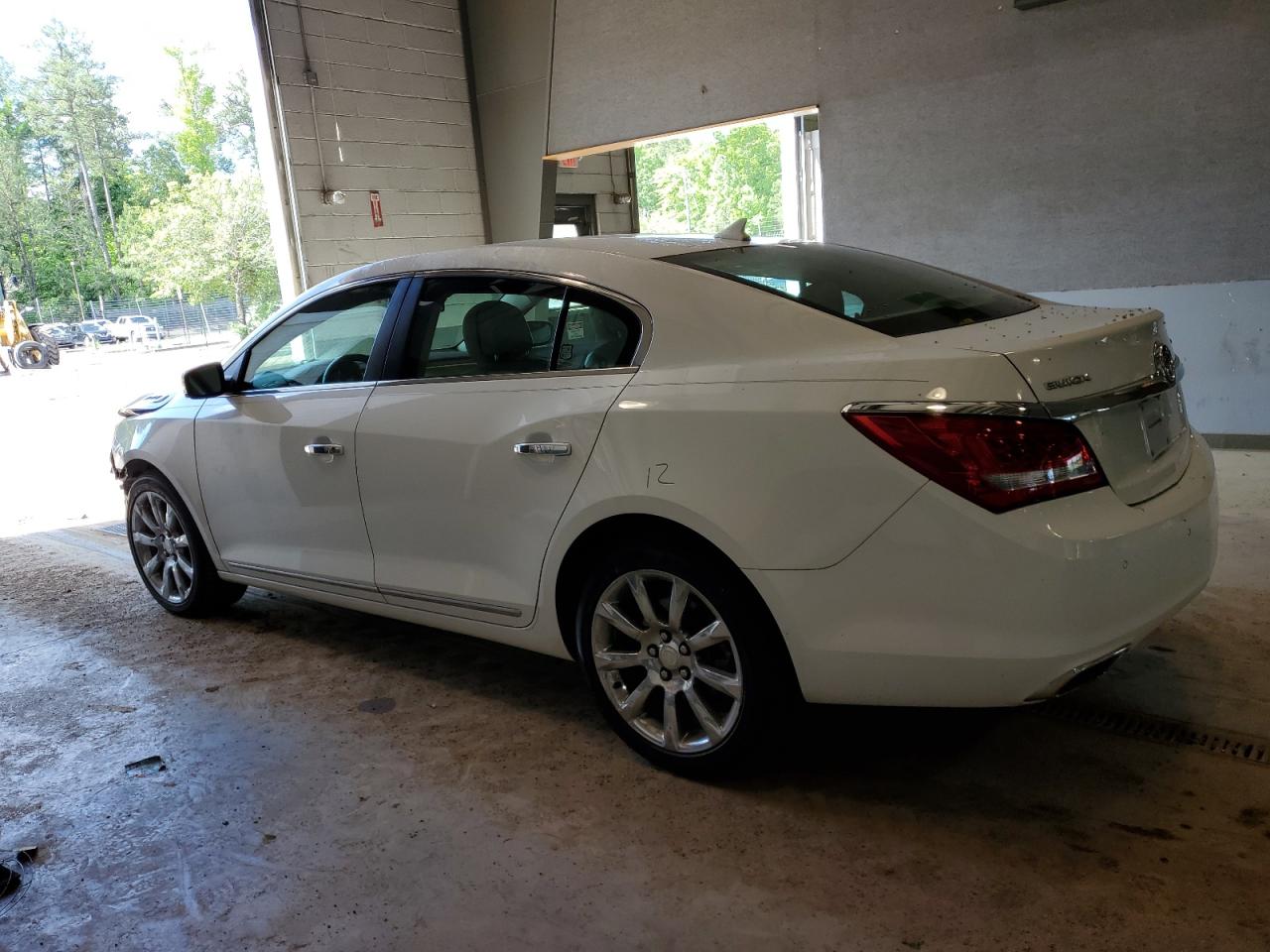 Photo 1 VIN: 1G4GB5G30EF176097 - BUICK LACROSSE 