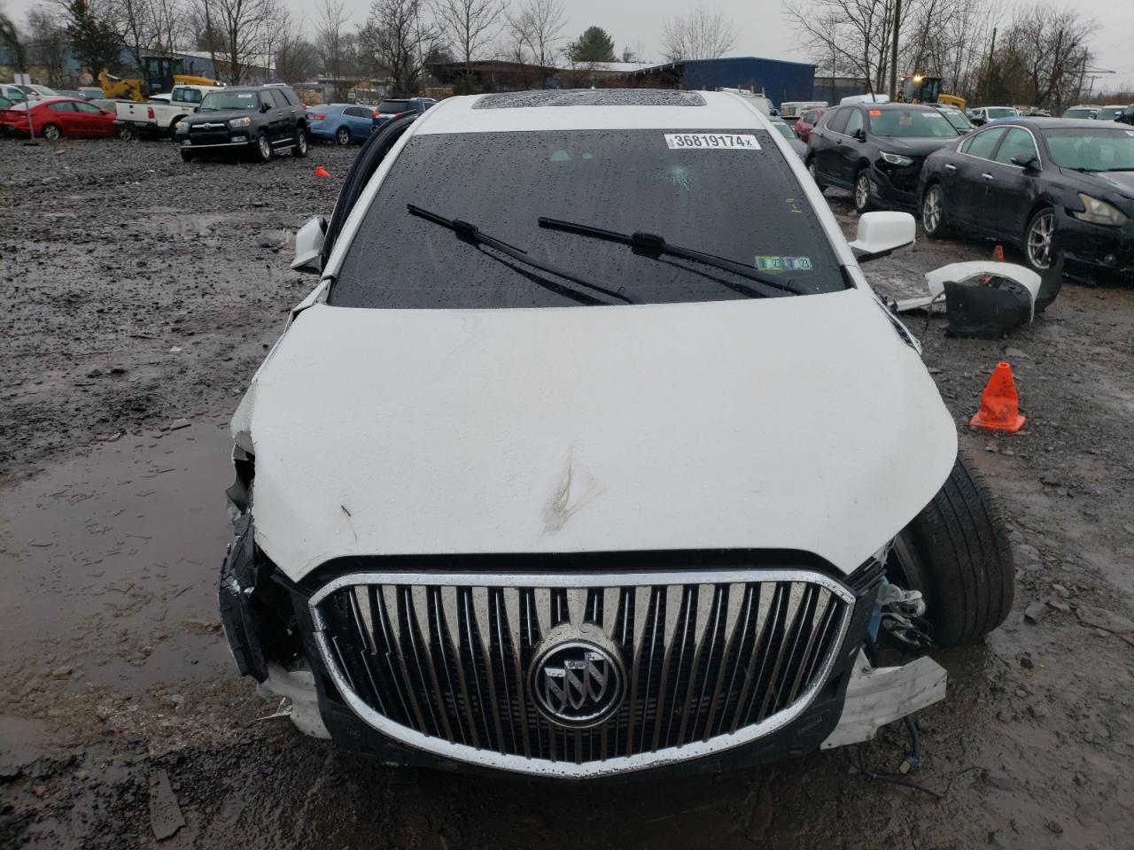 Photo 4 VIN: 1G4GB5G30GF168195 - BUICK LACROSSE 