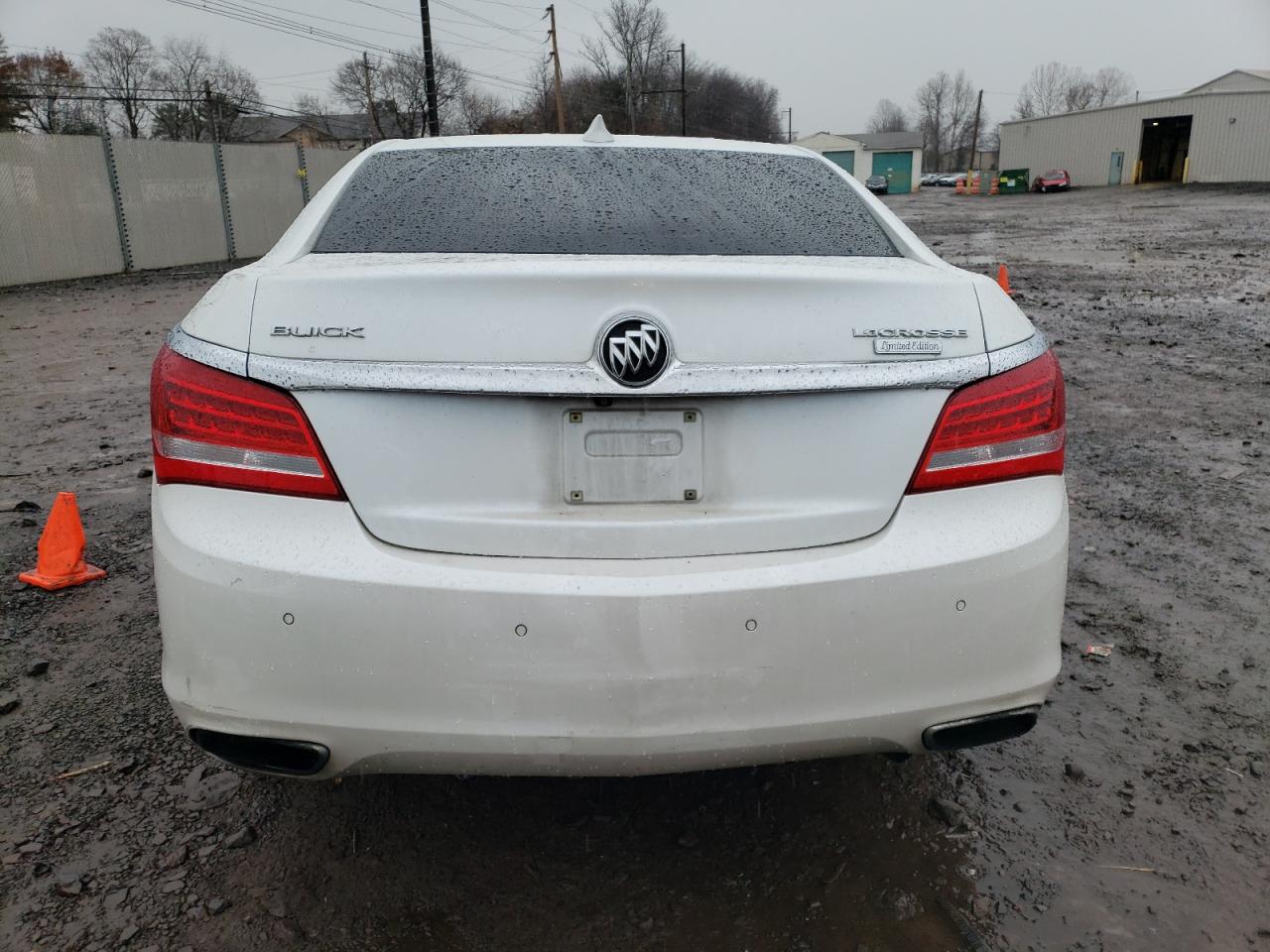 Photo 5 VIN: 1G4GB5G30GF168195 - BUICK LACROSSE 