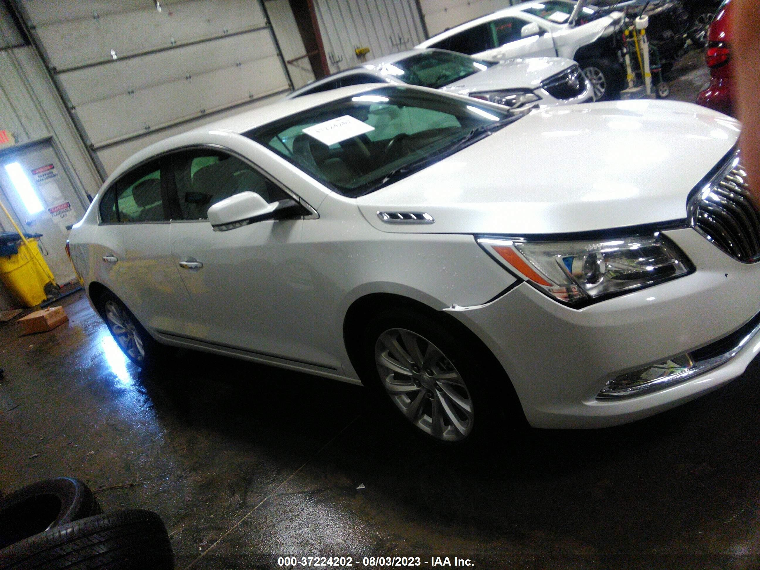 Photo 13 VIN: 1G4GB5G30GF169475 - BUICK LACROSSE 