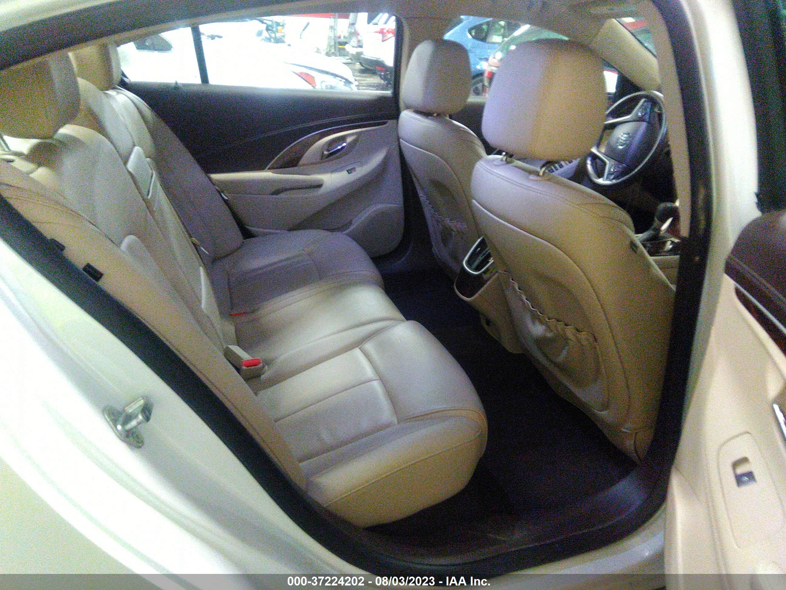 Photo 7 VIN: 1G4GB5G30GF169475 - BUICK LACROSSE 