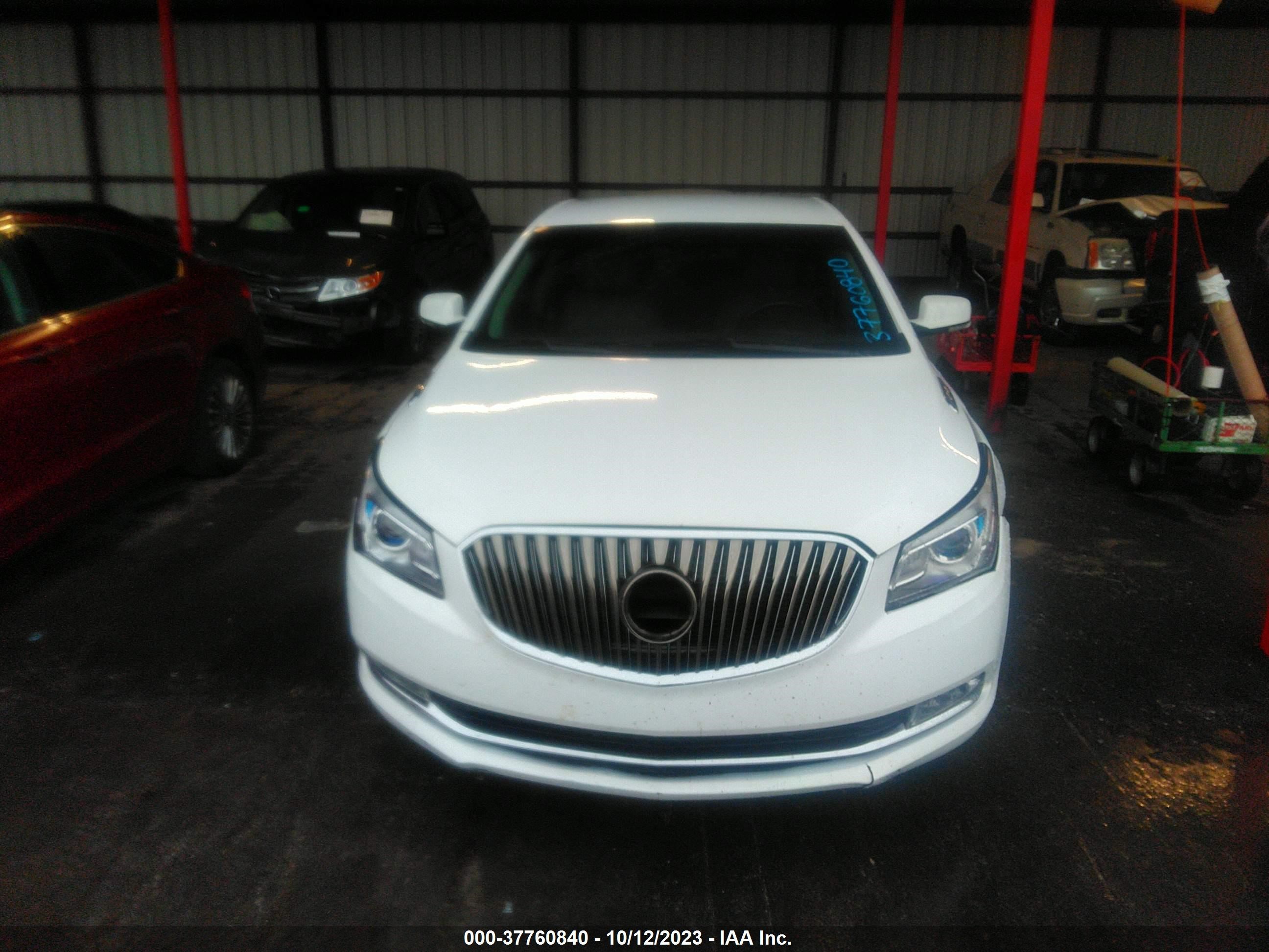 Photo 11 VIN: 1G4GB5G31FF164297 - BUICK LACROSSE 