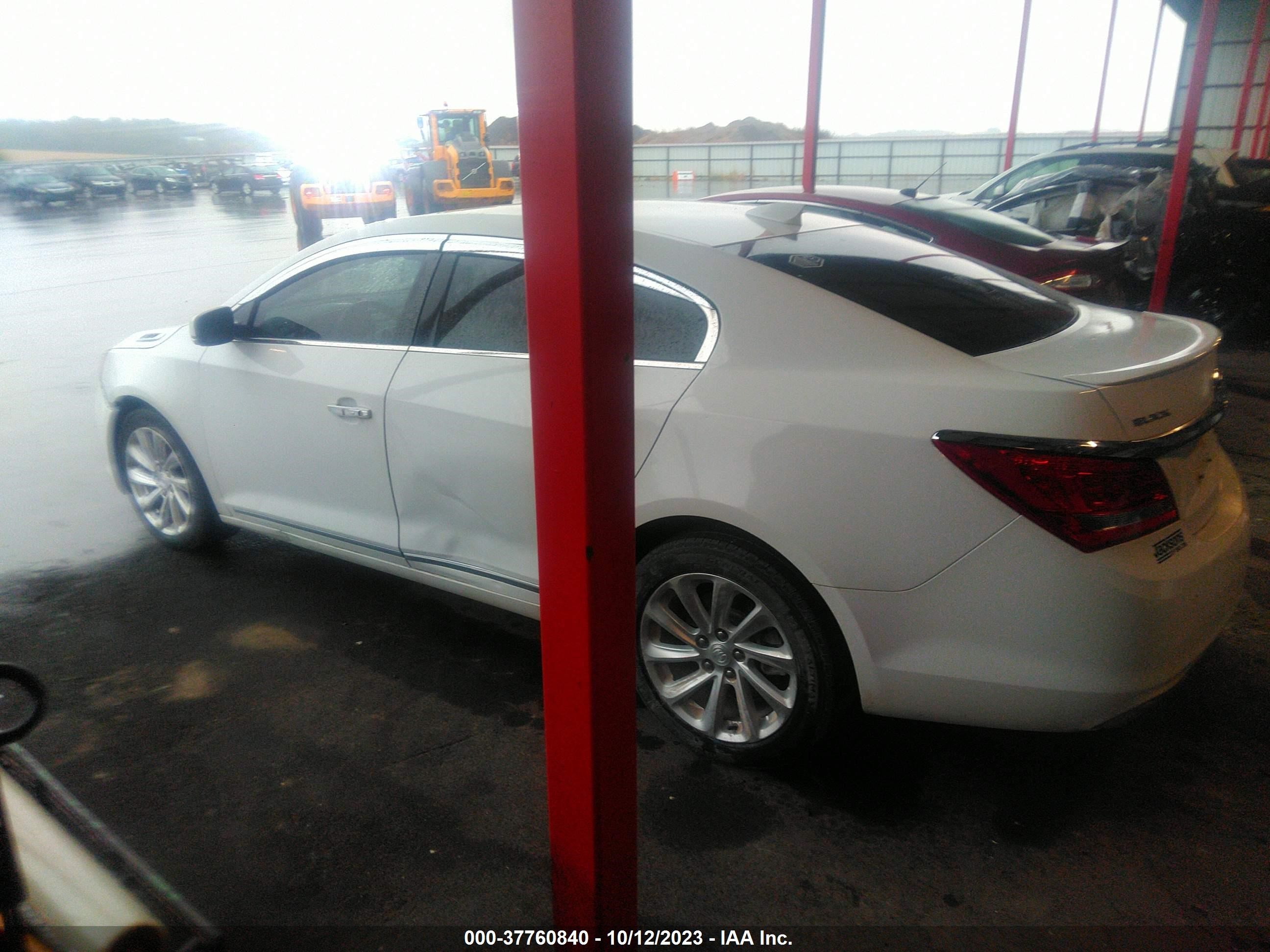 Photo 2 VIN: 1G4GB5G31FF164297 - BUICK LACROSSE 