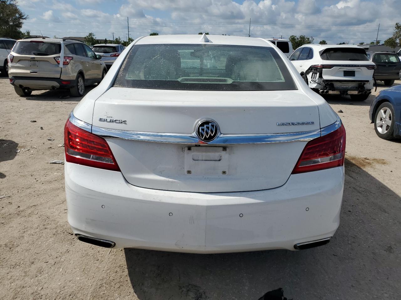 Photo 5 VIN: 1G4GB5G31GF127297 - BUICK LACROSSE 