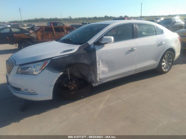 Photo 1 VIN: 1G4GB5G32GF131519 - BUICK LACROSSE 