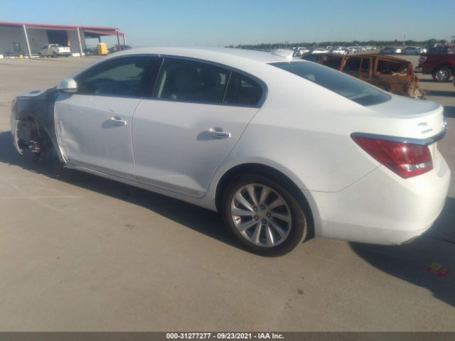 Photo 2 VIN: 1G4GB5G32GF131519 - BUICK LACROSSE 