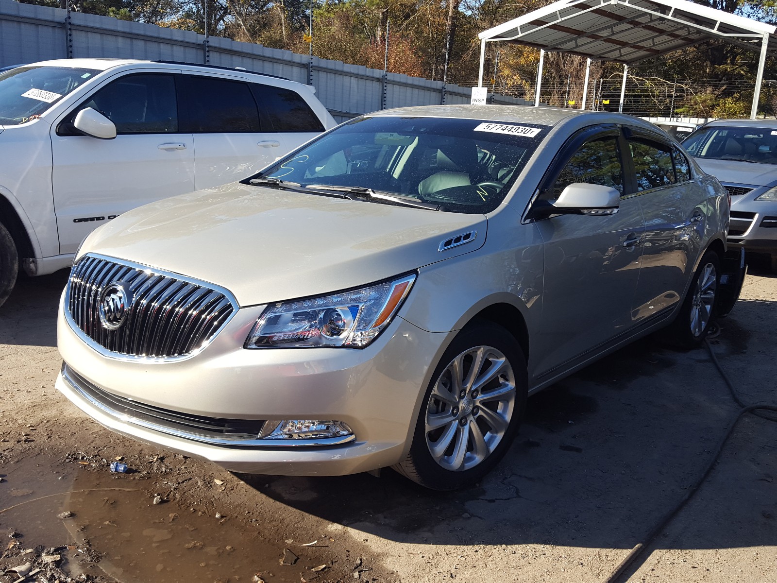 Photo 1 VIN: 1G4GB5G33GF202582 - BUICK LACROSSE 