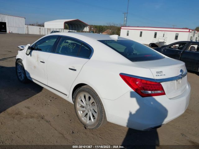 Photo 2 VIN: 1G4GB5G33GF247862 - BUICK LACROSSE 