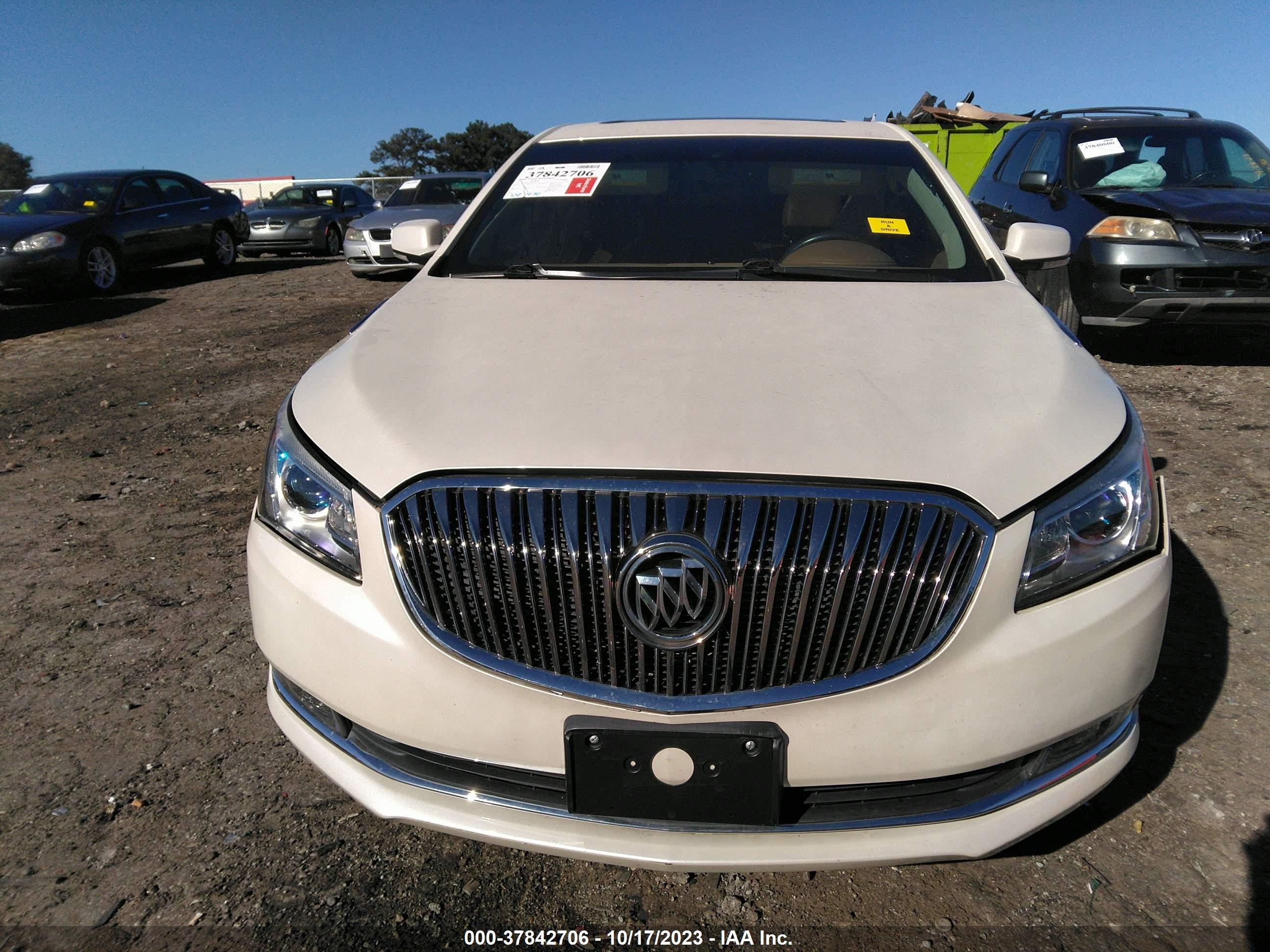 Photo 11 VIN: 1G4GB5G34EF105596 - BUICK LACROSSE 