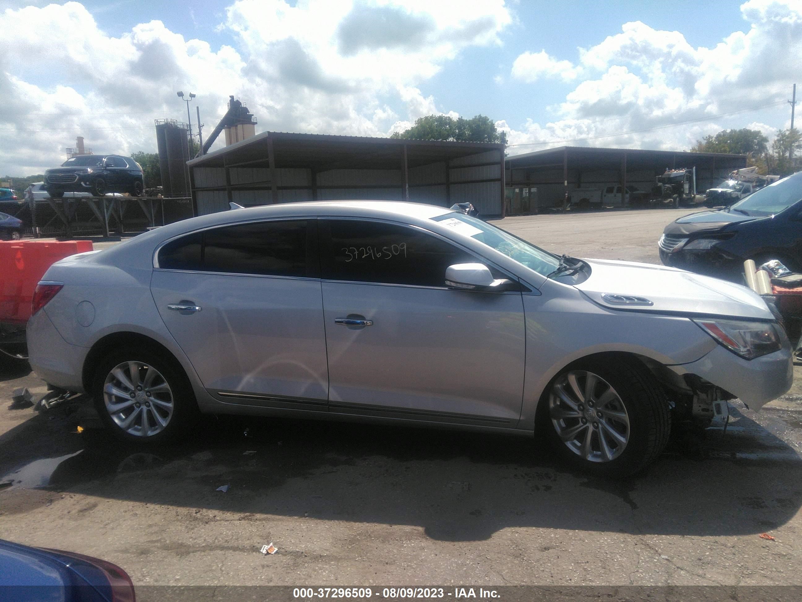 Photo 13 VIN: 1G4GB5G35EF251201 - BUICK LACROSSE 