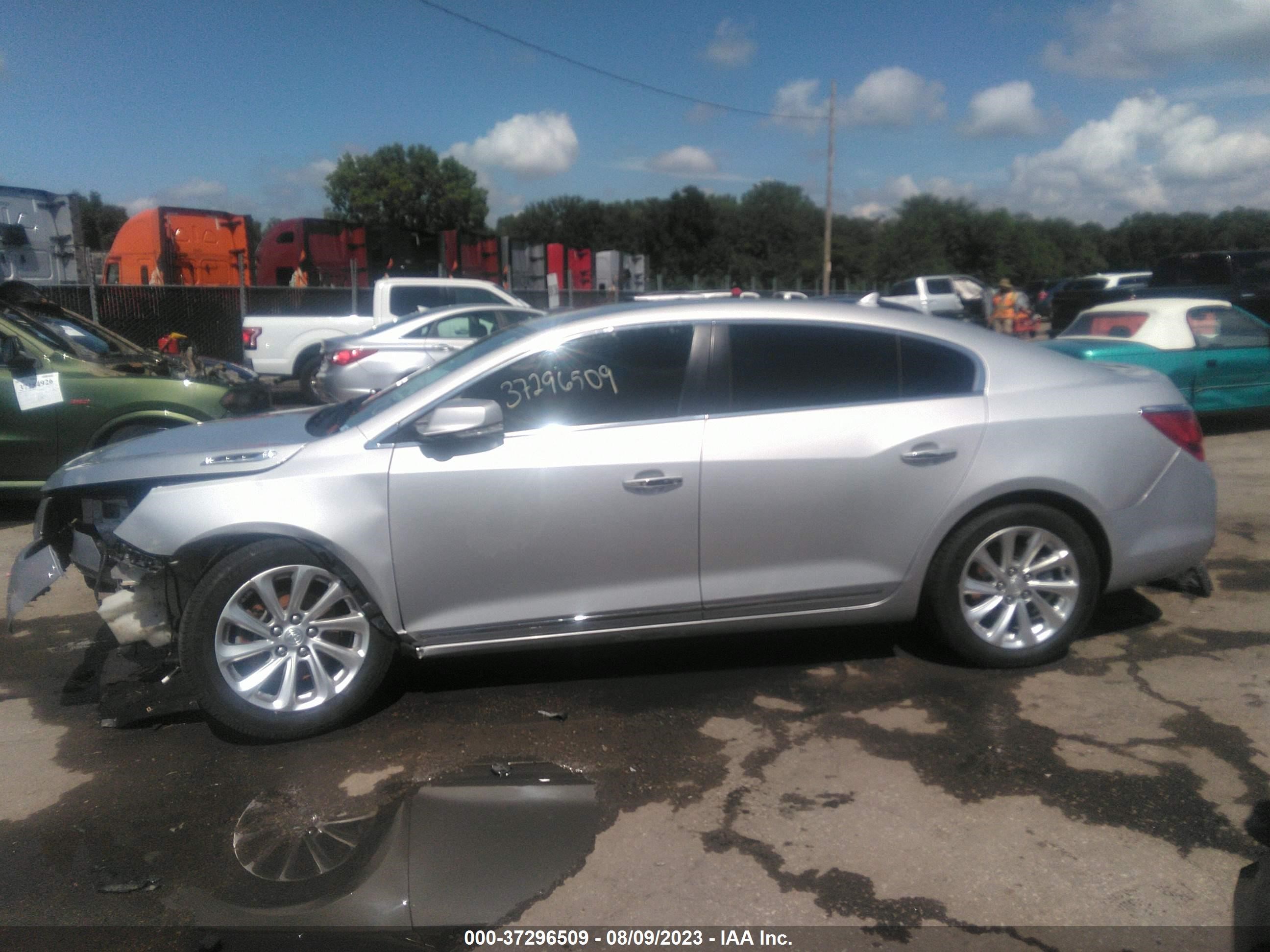 Photo 14 VIN: 1G4GB5G35EF251201 - BUICK LACROSSE 