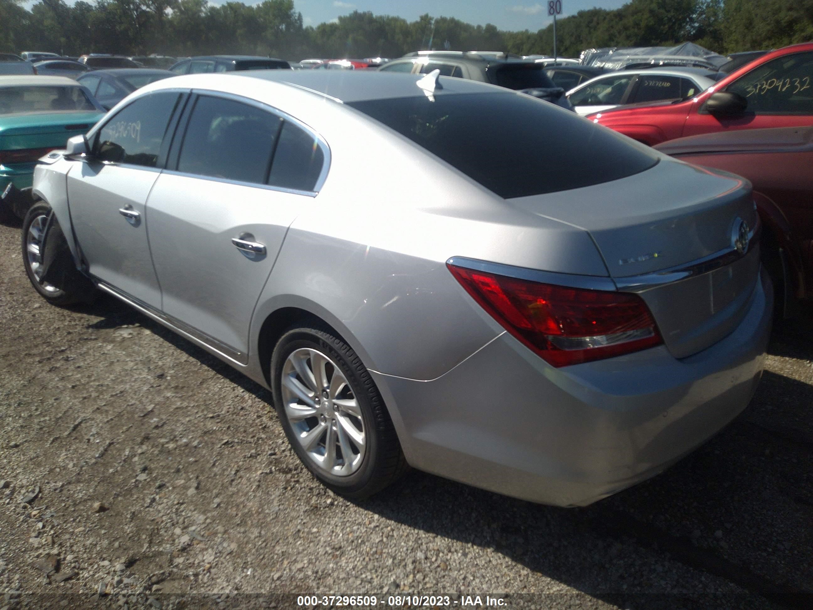 Photo 2 VIN: 1G4GB5G35EF251201 - BUICK LACROSSE 