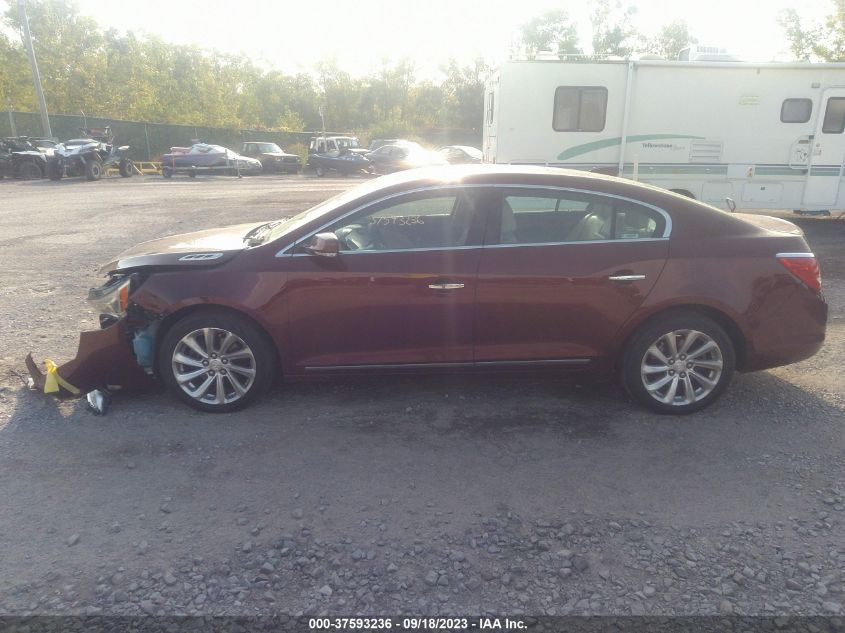 Photo 13 VIN: 1G4GB5G35GF141221 - BUICK LACROSSE 