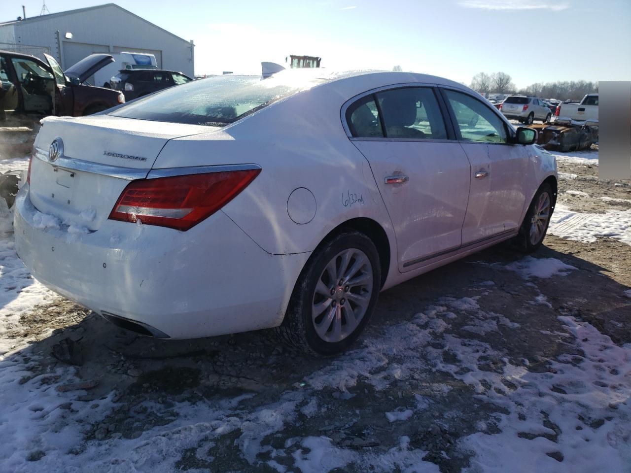 Photo 2 VIN: 1G4GB5G35GF174221 - BUICK LACROSSE 