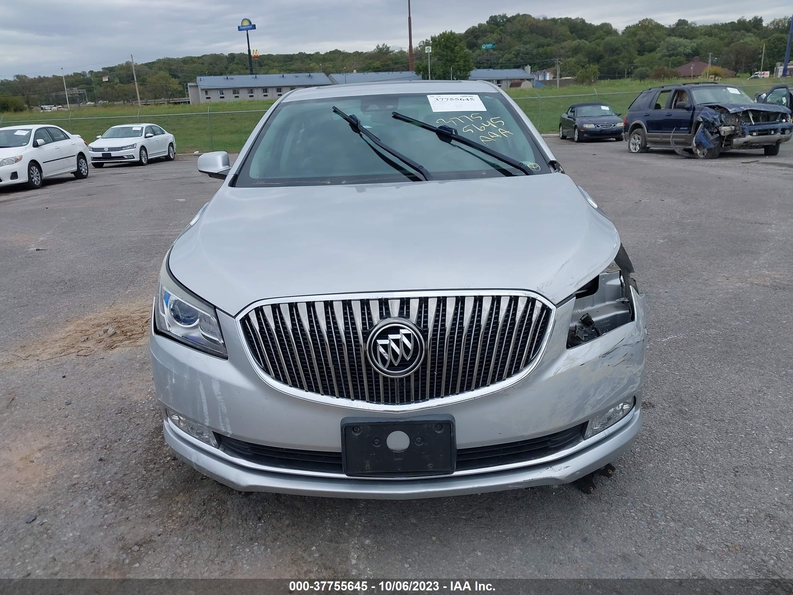 Photo 11 VIN: 1G4GB5G36EF168795 - BUICK LACROSSE 