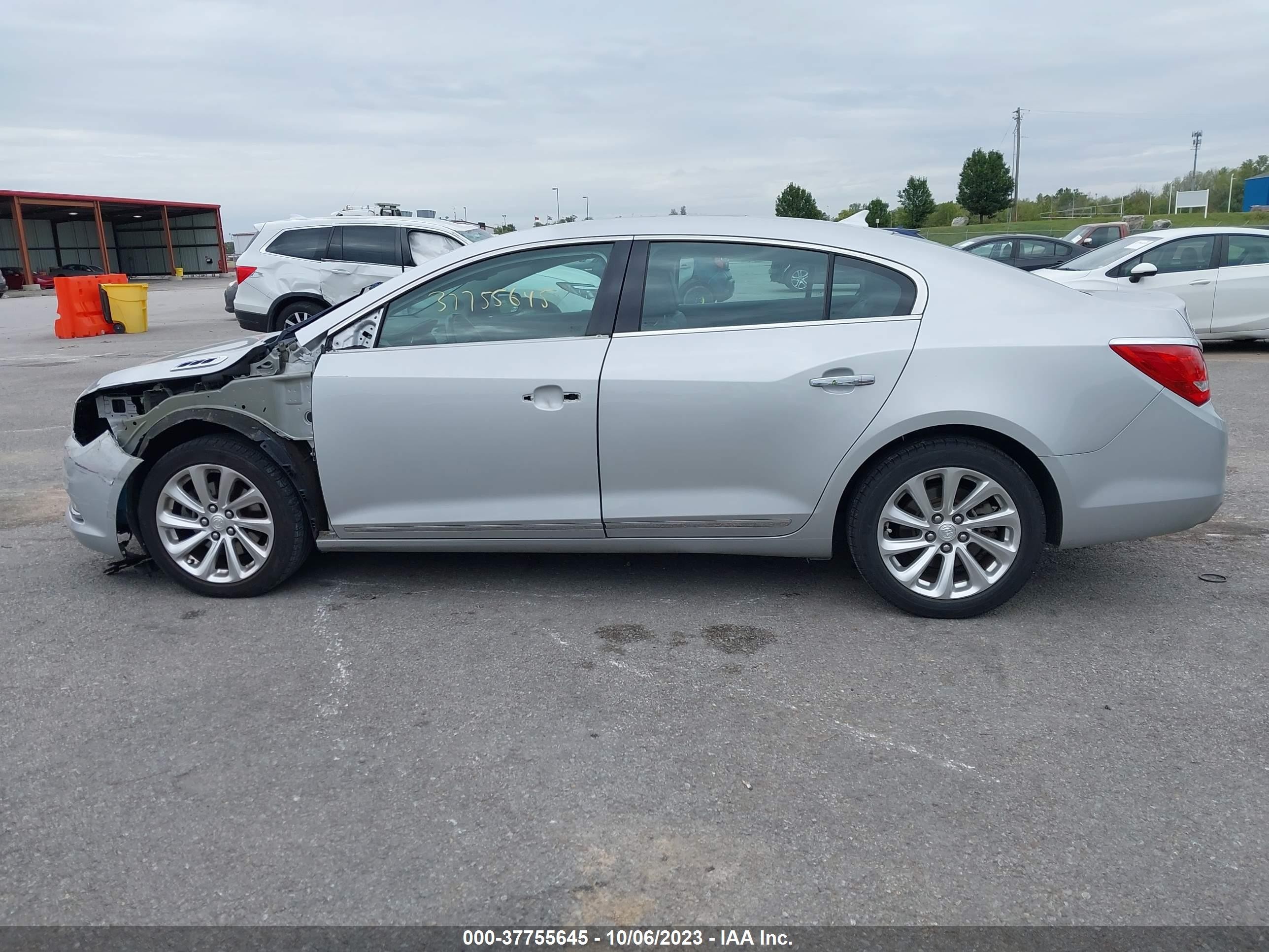 Photo 13 VIN: 1G4GB5G36EF168795 - BUICK LACROSSE 