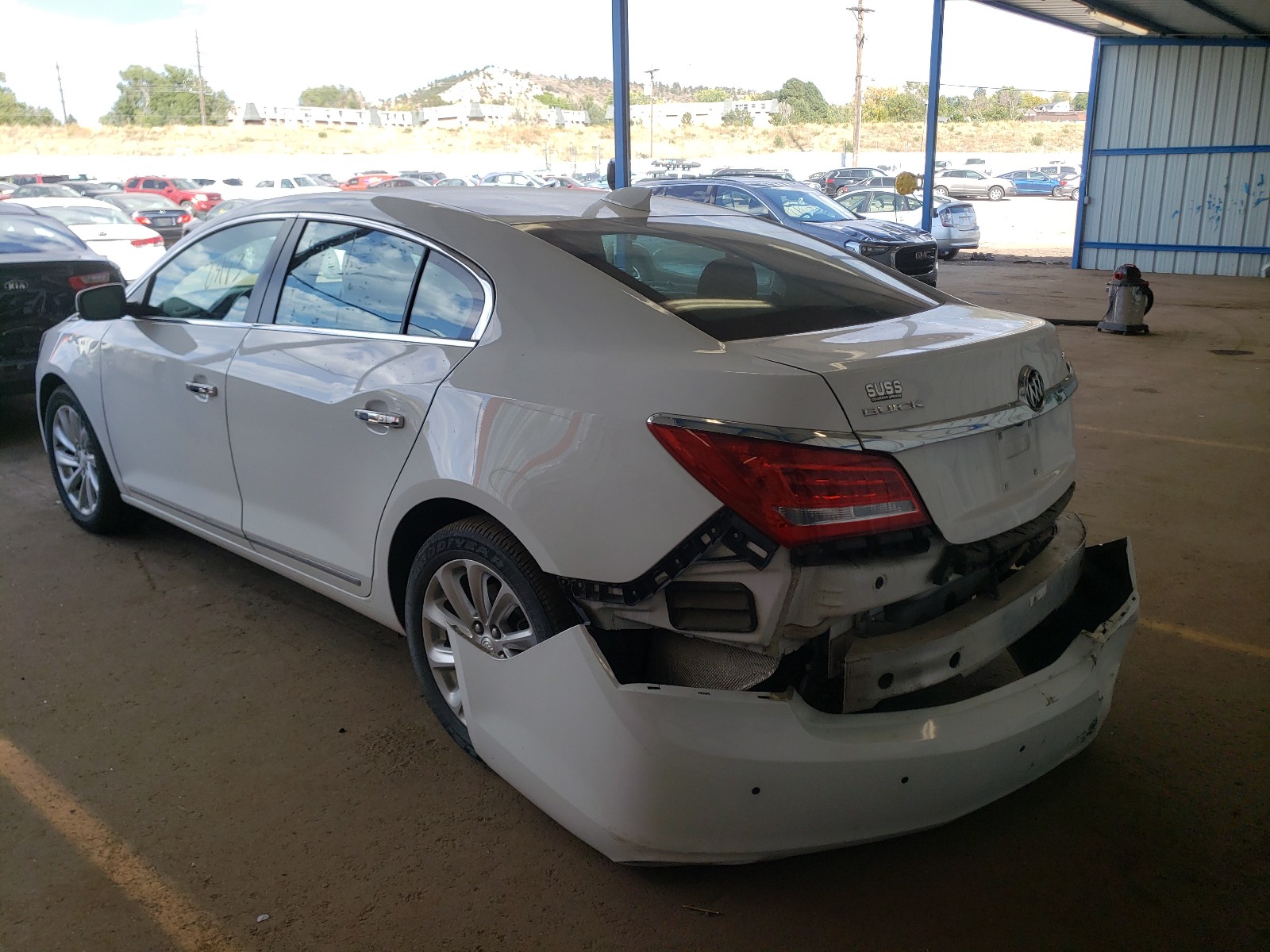 Photo 2 VIN: 1G4GB5G36GF118479 - BUICK LACROSSE 