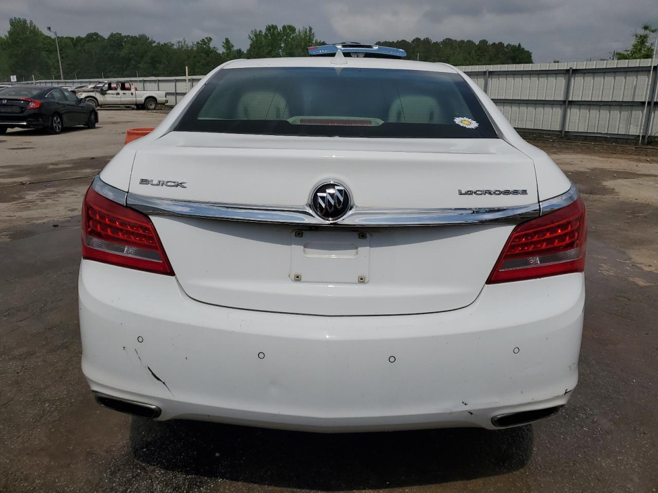 Photo 5 VIN: 1G4GB5G36GF172526 - BUICK LACROSSE 