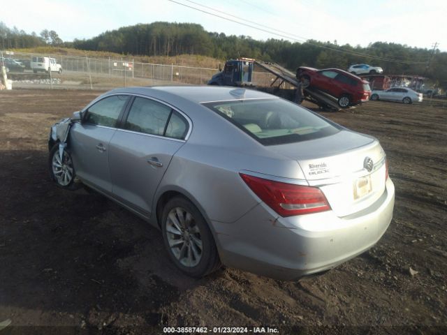 Photo 2 VIN: 1G4GB5G38GF143755 - BUICK LACROSSE 