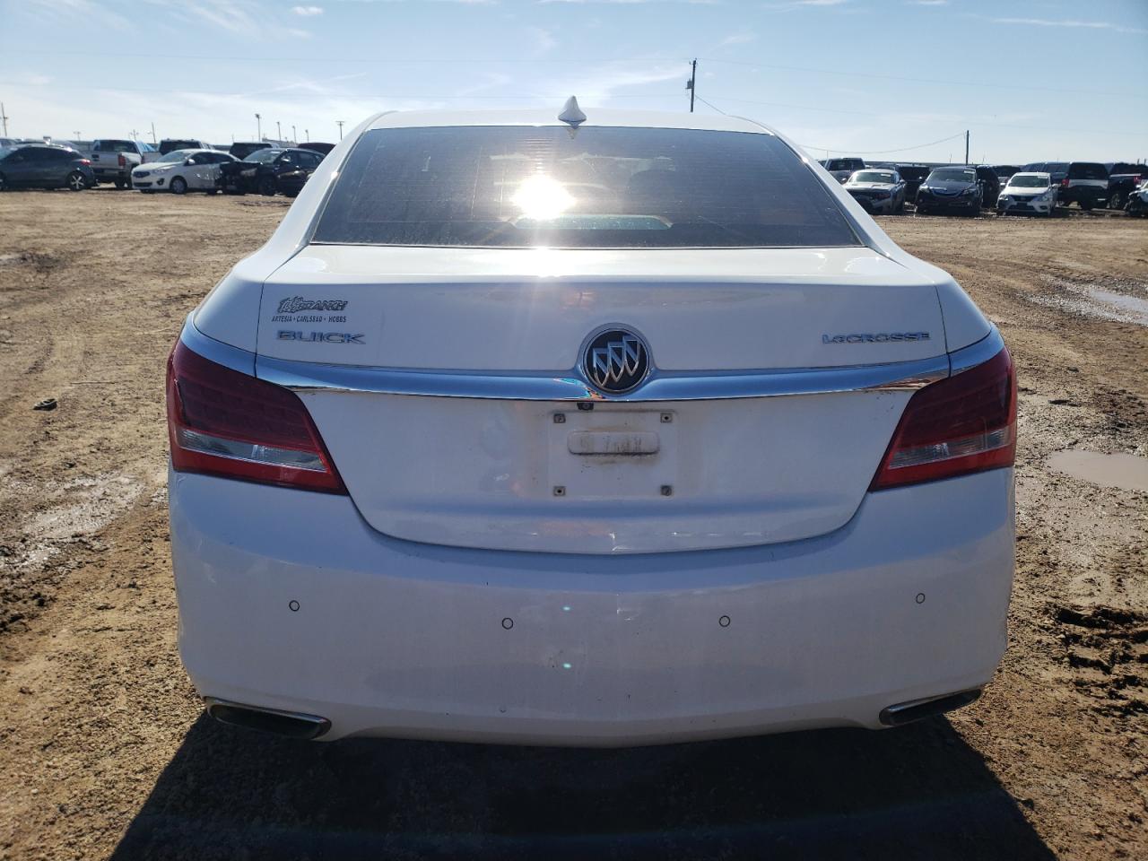 Photo 5 VIN: 1G4GB5G39GF110666 - BUICK LACROSSE 