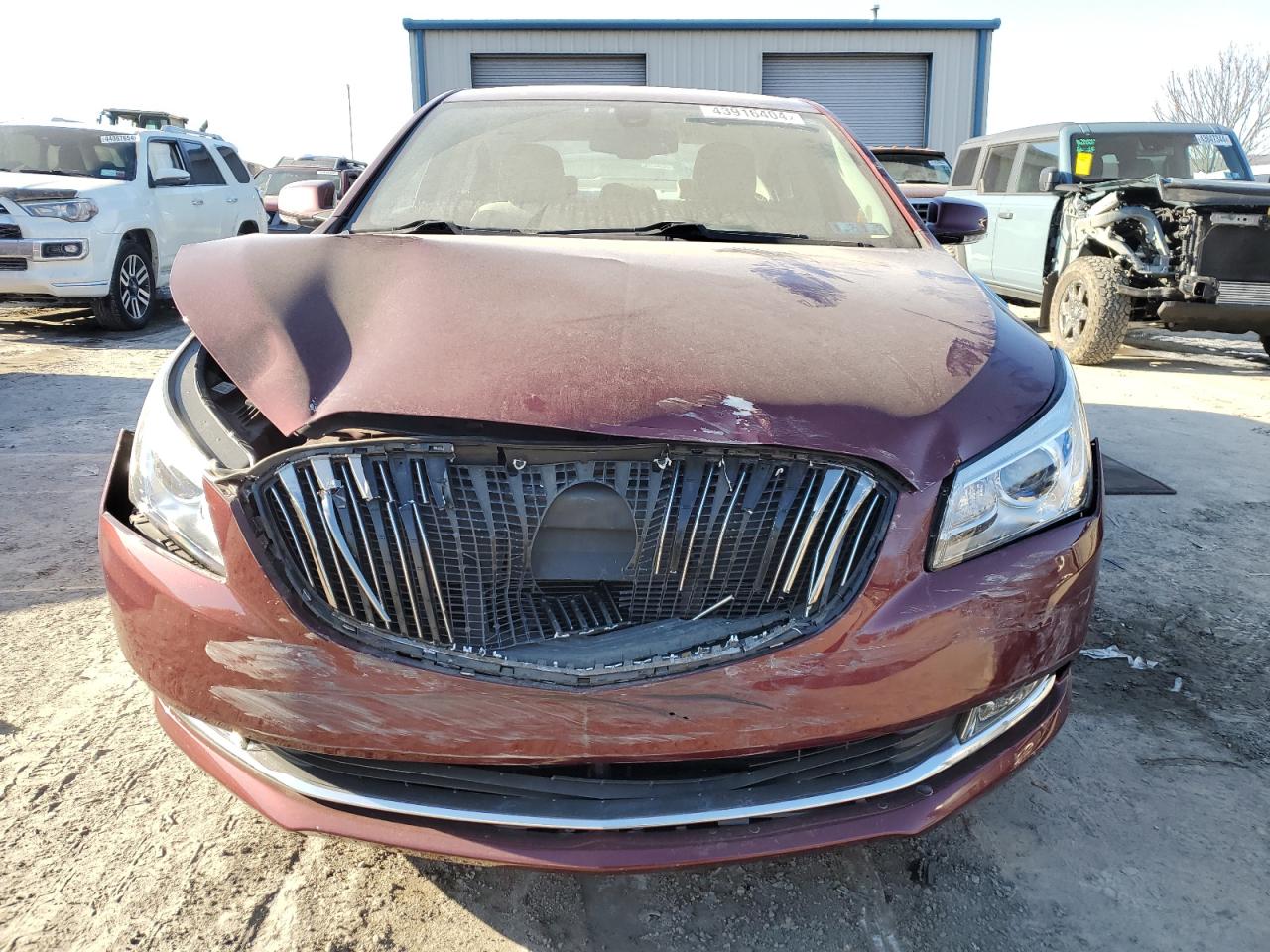 Photo 4 VIN: 1G4GB5G39GF124261 - BUICK LACROSSE 