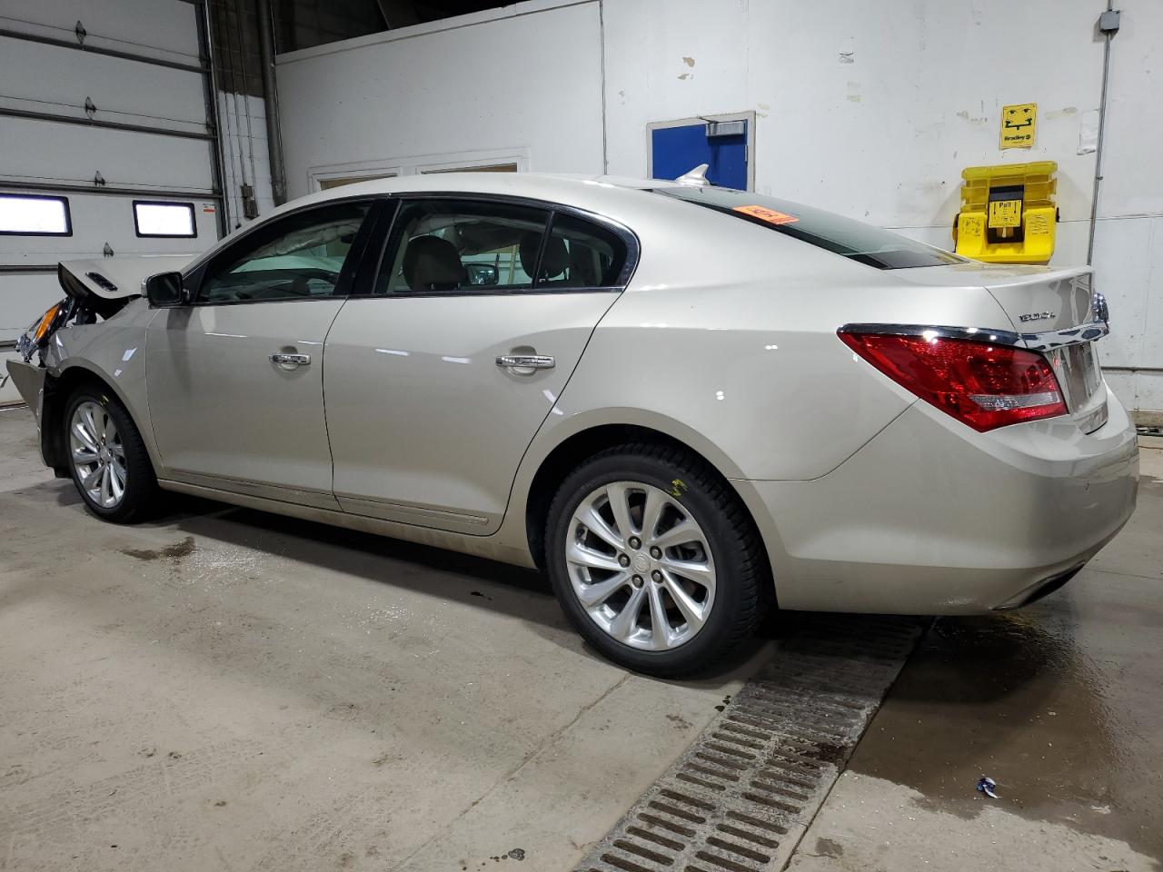 Photo 1 VIN: 1G4GB5G3XEF290642 - BUICK LACROSSE 