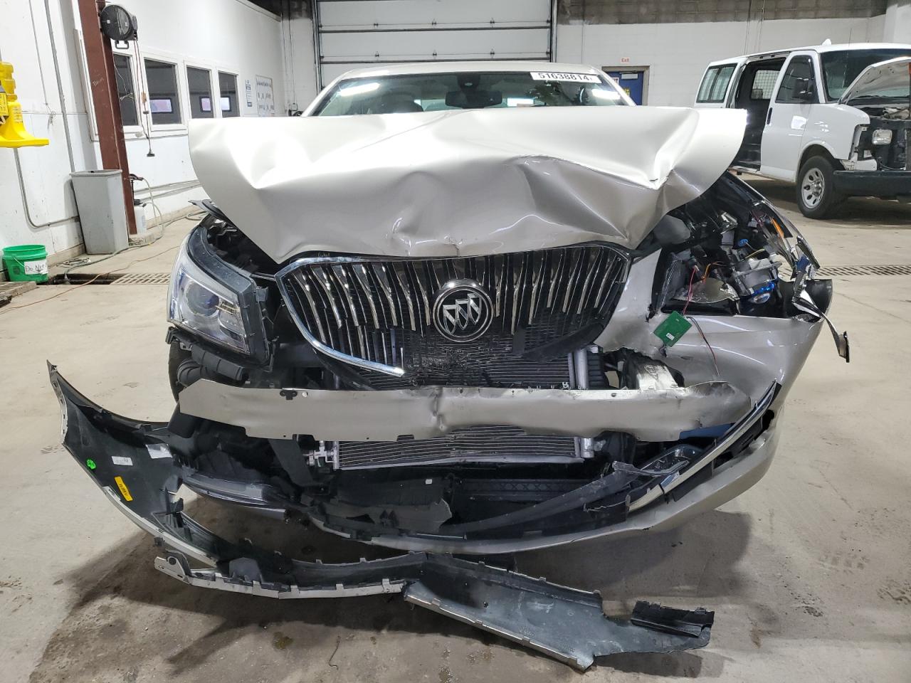 Photo 4 VIN: 1G4GB5G3XEF290642 - BUICK LACROSSE 