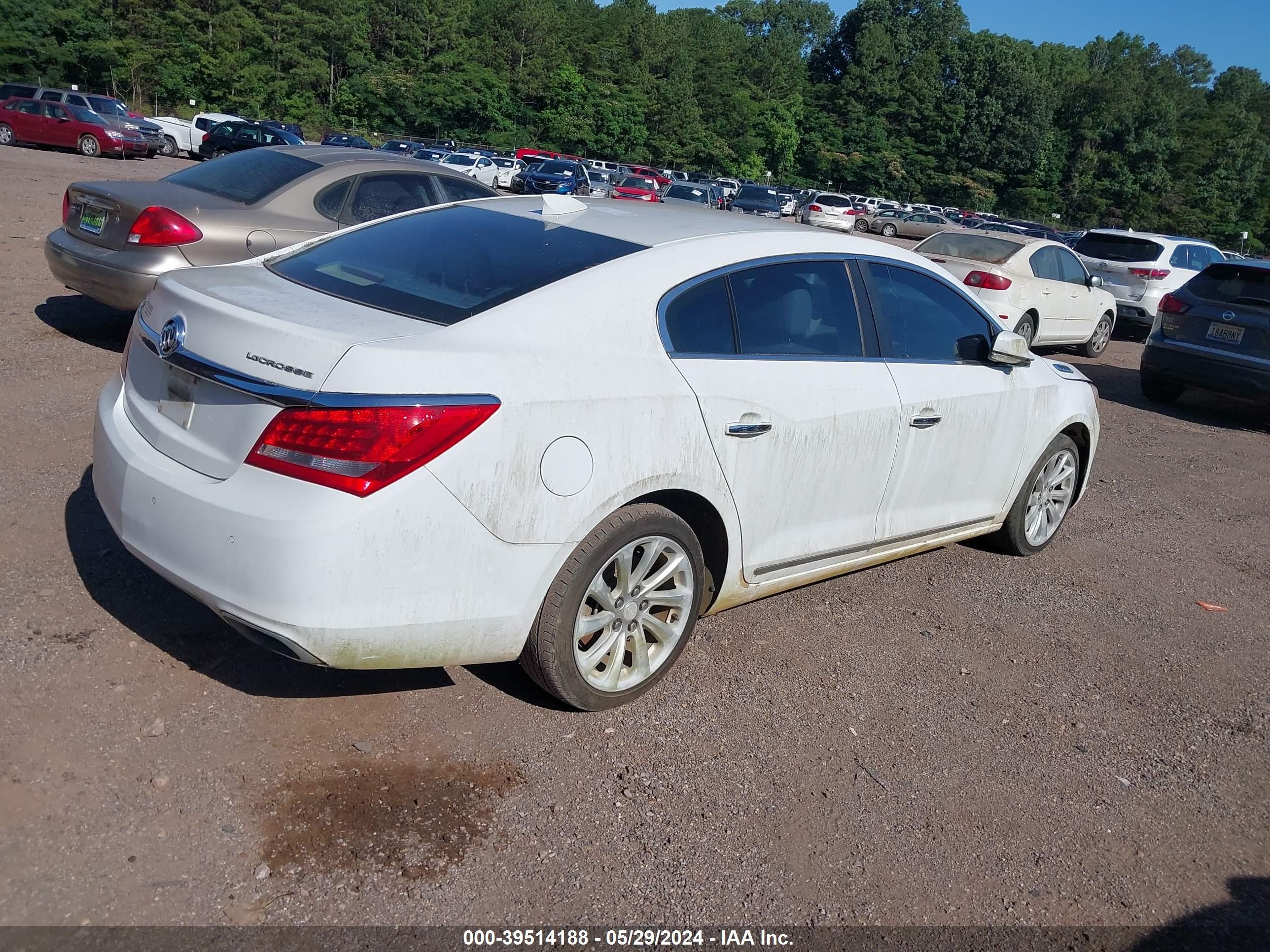 Photo 3 VIN: 1G4GB5G3XFF177291 - BUICK LACROSSE 