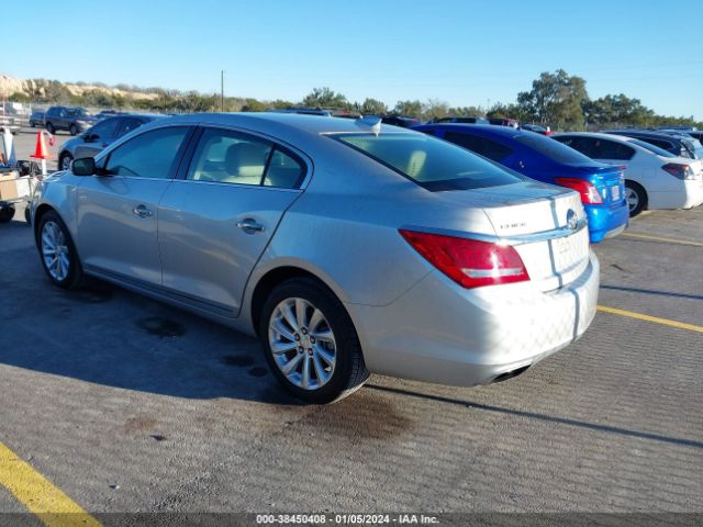 Photo 2 VIN: 1G4GB5G3XGF123524 - BUICK LACROSSE 