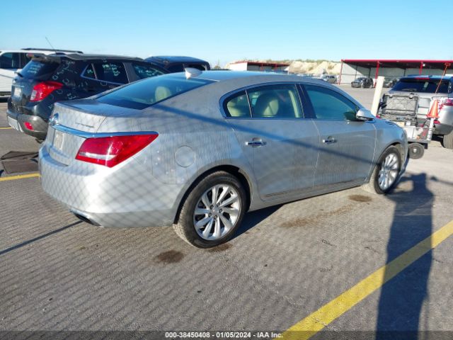 Photo 3 VIN: 1G4GB5G3XGF123524 - BUICK LACROSSE 