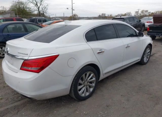 Photo 3 VIN: 1G4GB5G3XGF154093 - BUICK LACROSSE 