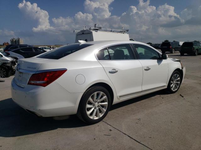 Photo 2 VIN: 1G4GB5G3XGF161710 - BUICK LACROSSE 