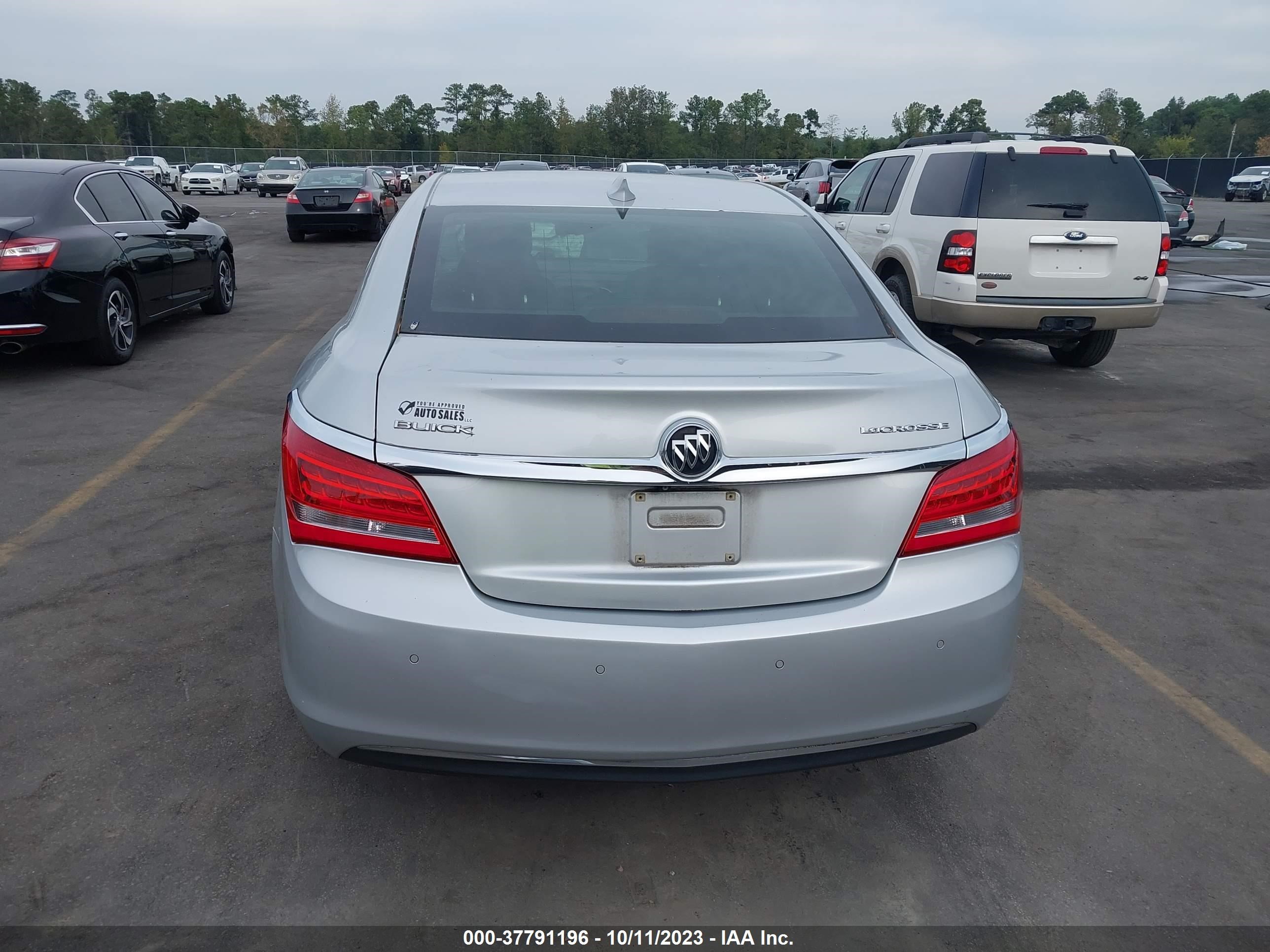 Photo 14 VIN: 1G4GB5GR0FF268641 - BUICK LACROSSE 