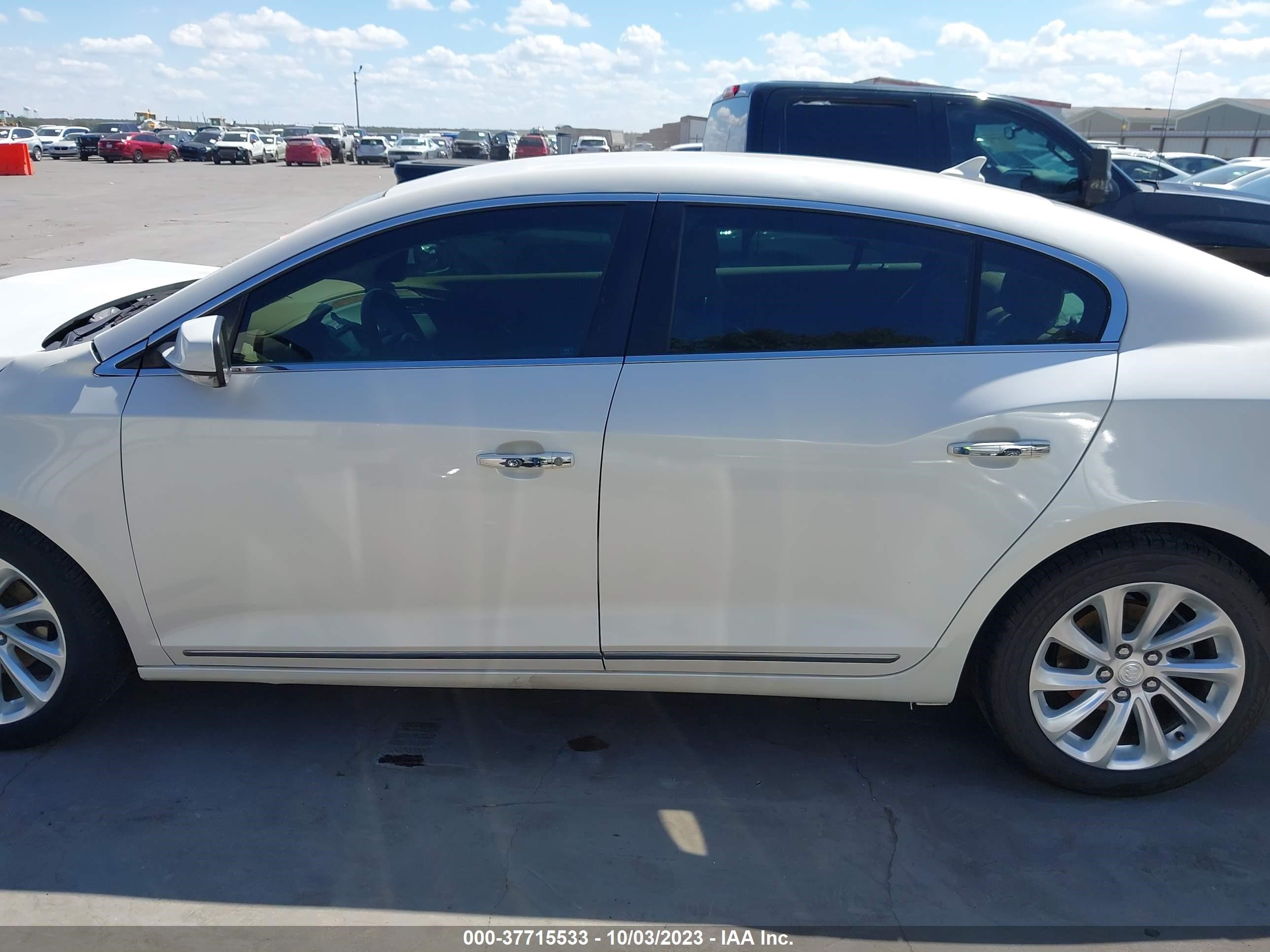 Photo 13 VIN: 1G4GB5GR2EF239964 - BUICK LACROSSE 