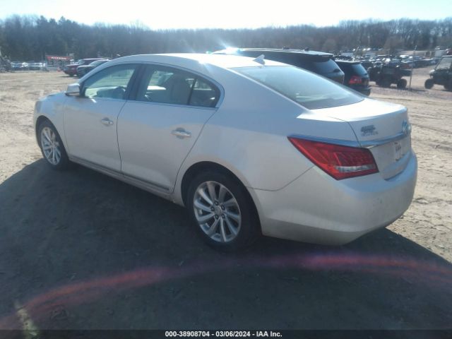 Photo 2 VIN: 1G4GB5GRXEF112993 - BUICK LACROSSE 