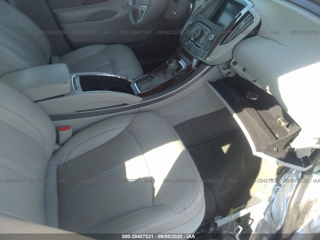 Photo 4 VIN: 1G4GC5E30DF209419 - BUICK LACROSSE 