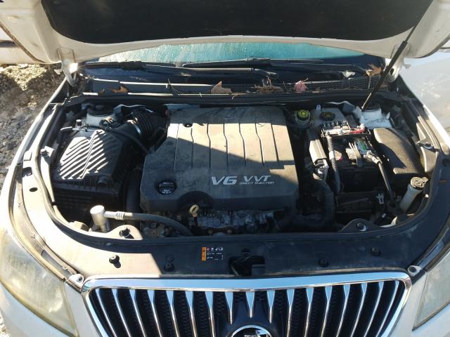 Photo 6 VIN: 1G4GC5E32DF214380 - BUICK LACROSSE 