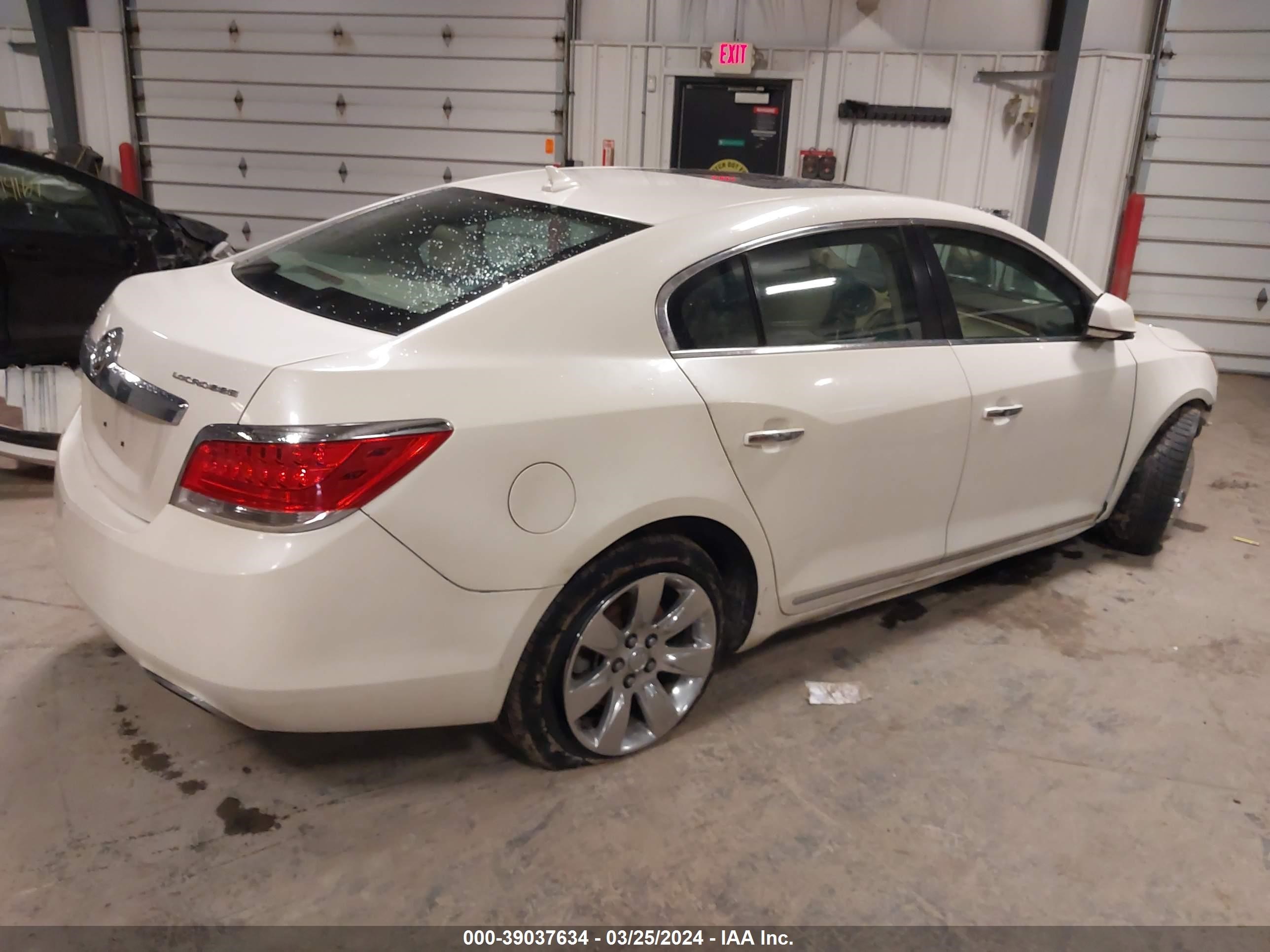 Photo 3 VIN: 1G4GC5E33CF180089 - BUICK LACROSSE 