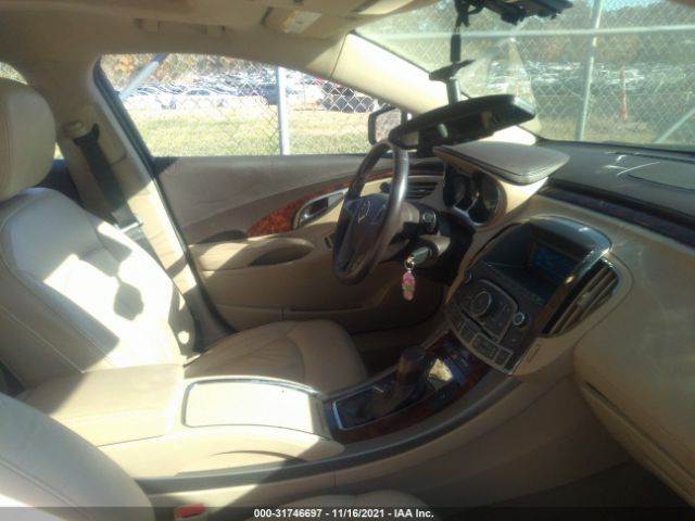 Photo 4 VIN: 1G4GC5E33CF218503 - BUICK LACROSSE 