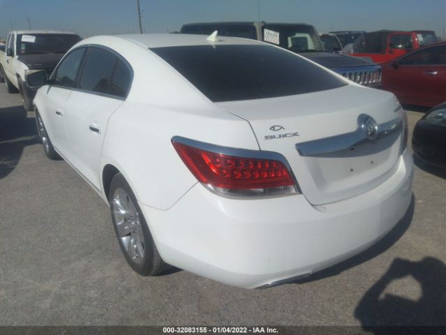 Photo 2 VIN: 1G4GC5E34CF161079 - BUICK LACROSSE 